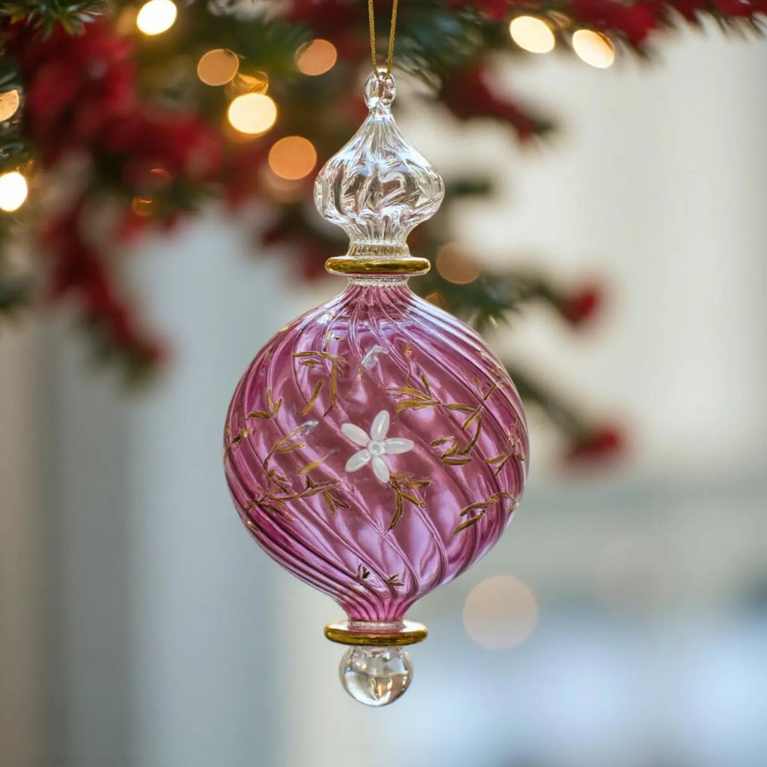 Hanging glass Christmas ornament