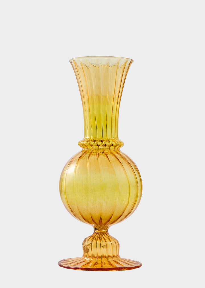 Elegant Decorative Vase - V8
